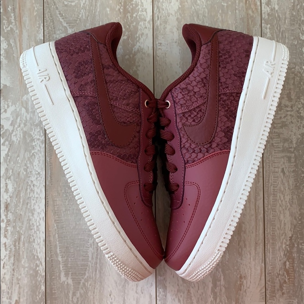 NWT Nike Air Force 1 - Picture 3 of 8